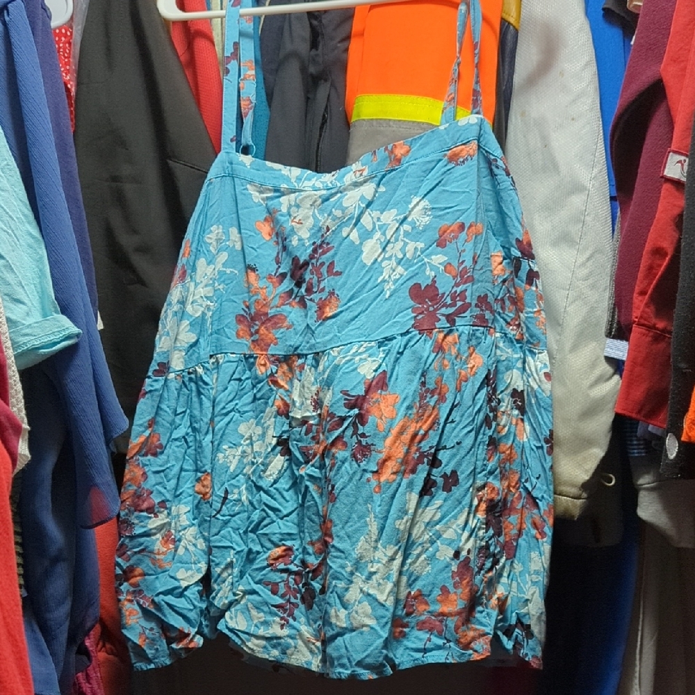 2 for $12 ☀️ Floral Blue Sleeveless Tank